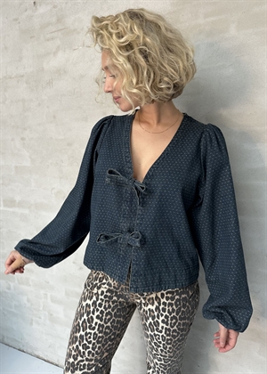 Silvi overdyed dot bluse Ash Blue Neo Noir 